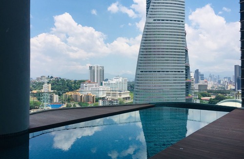 Pantai Dalam Apartment | KL view with direct linked to shopping mall & LRT