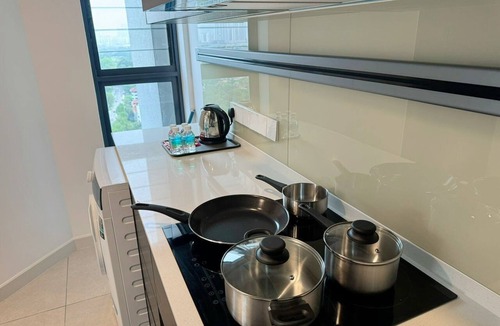 Kuala Lumpur Apartment | KLCC Luxe 3 Bedroom Family Suite