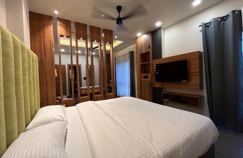 Golaghat Hotel | Konwar Inn & Suites
