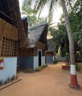Poothurai Resort | Koora Kotta Resort