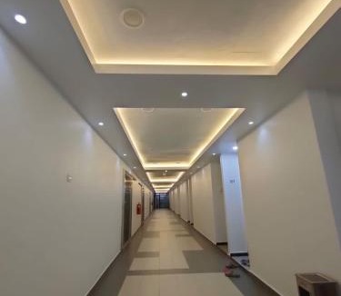 Kampong Raja Hotel | Kota Putera Lodge