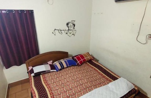 Kuppaayil Apartment | KRISHNA ROYAL Temple view