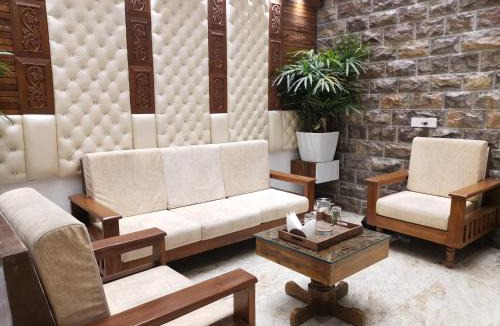 Kolhapur Hotel | Krishna's Wood Villas