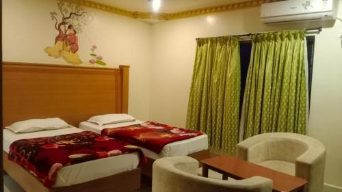 Tenkasi Hotel | krishna tourist home