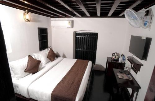 Cherplassery Hotel | Krishnapuram Heritage Resort