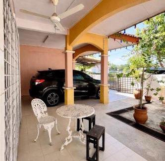 Kawasan Perindustrian Chendering House | KS CozyHome Chendering