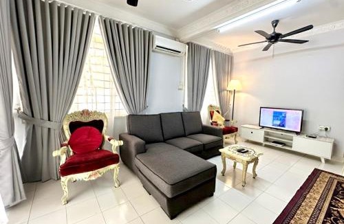 Kawasan Perindustrian Chendering House | KS CozyHome Chendering