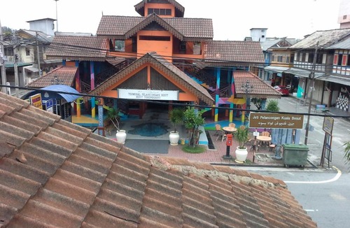 Kampung Nail Hotel | KUALA BESUT JETTY BUDGET HOTEL AIN - In front of Kuala Besut Jetty