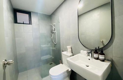 Taman Pertama Apartment | Kuala Lumpur M Vertica Residence I Big Family Homestay 大家庭适住 I Walking distance to MRT I 马中英文服务 I Malay English Chinese