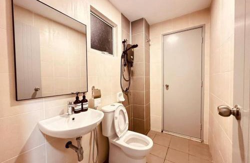 Bukit Rotan House | Kuala Selangor 16pax, Karaoke ,End lot 3 Storey