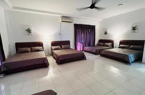 Bukit Rotan Villa | Kuala Selangor Semi -D 30pax Ev WallBox KTV Children Pool