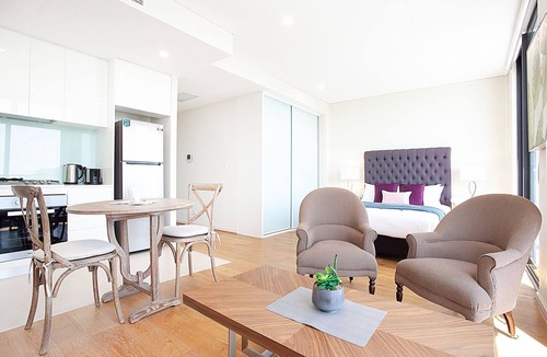 Crows Nest Apartment | KULA - Premium Studio Apartment