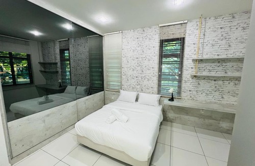 Kulai Villa | Kulai Lagenda Putra Corner House 古来公主城民宿 near JPO
