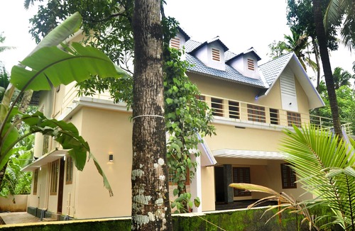 Alwaye House | Kuttenchira villa near Cochin airport