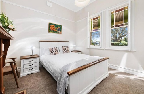 Orange House | Kyogle123 Central location