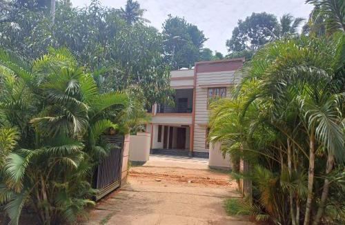 Poovar House | Lake Park Poovar