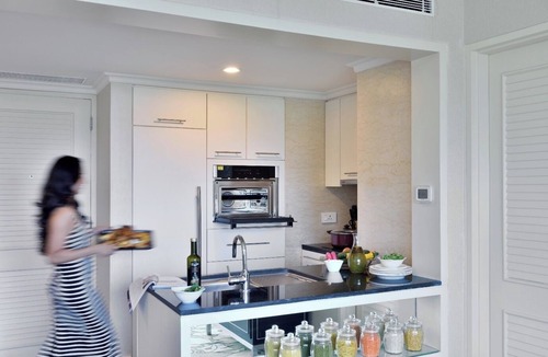 Powai Apartment | Lakeside Chalet - Mumbai, Marriott Executive Apartments