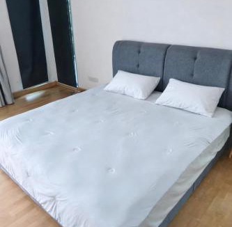 Gua Bed & Breakfast | Lakeside house
