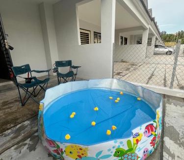 Sepang House | Landed KLIA Netflix, Fully AC&Heater, Kids Pool