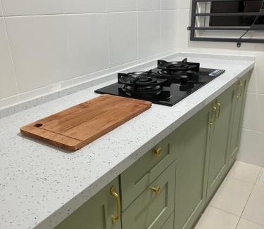 Sepang House | Landed KLIA Netflix, Fully AC&Heater, Kids Pool