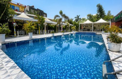 Marhi Hotel | Landmark, Rewa - AM Hotel Kollection