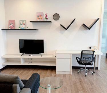 Kampung Bukit Dukong Apartment | LANDMARK2 - GreenView, QuietSpace, BudgetStay, FreeParking, Near Kajang, SgLong, C180, Cheras