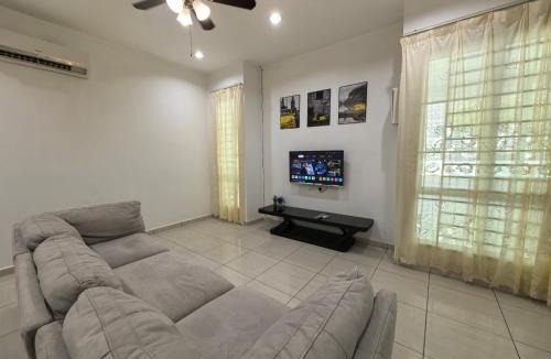 Kampung Pokok Asam House | Langkawi A&A Homestay 13 Pax
