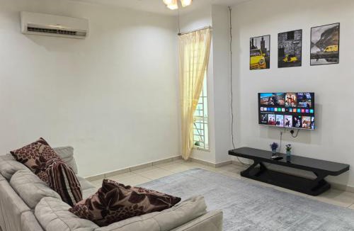 Kampung Pokok Asam House | Langkawi A&A Homestay 13 Pax