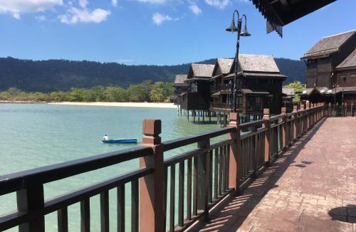 Padang Matsirat Resort | Langkawi Lagoon Resort Water Chalet