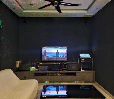 Klang House | Large Group KTV Stay, Near Setia Alam, Klang
