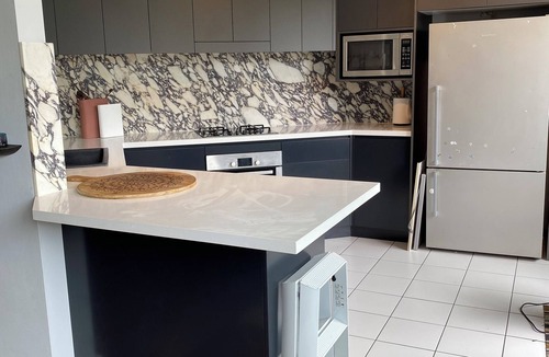 Crows Nest Apartment | Large Leafy Luxe Apartment -Crows Nest - Family Friendly - Location Perfection