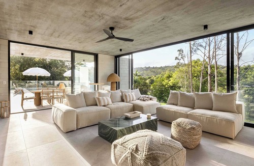 Doonan House | Latitude 156 - Elevated Noosa Hinterland Luxury
