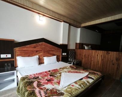 Banjar Hotel | Laughter Love Live
