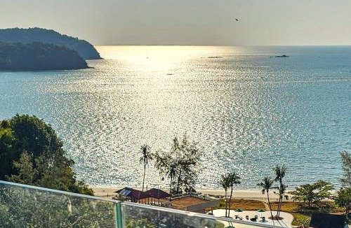 Pantai Tengah Apartment | Lavanya Ocean & Peaks Retreat - 2BR with Resort Access, Pantai Tengah