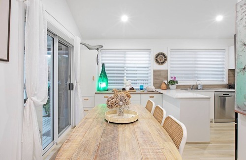 St. Georges Basin House | Lavender Cottage - Garden Retreat with Jacuzzi Oasis in St Georges Basin