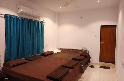 Akalkot House | Laxmi Residency