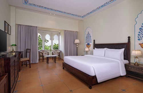 Vadodara Hotel | Laxminarayan Palace Hotel by ROHL