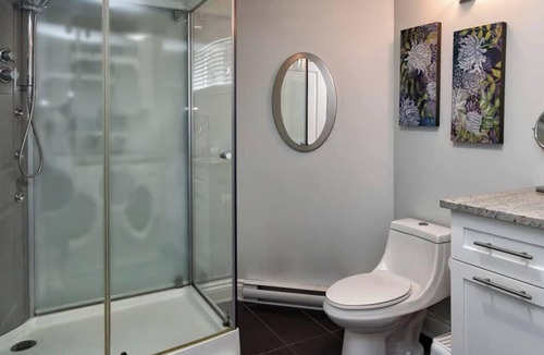 Bromont Condo | Le Champlain 101 Duplex avec Piscine by Alchalet