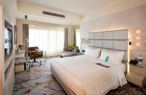 DLF City Hotel | Le Meridien Gurgaon, Delhi NCR