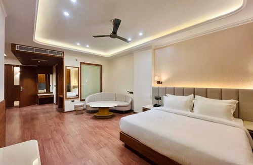 Dehradun Resort | Le OVAL Hotel & Resorts