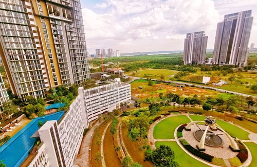 Medini Apartment | Legoland 3mins drive @Joyful Delight Families Suite -1-8pax -Pool Garden View