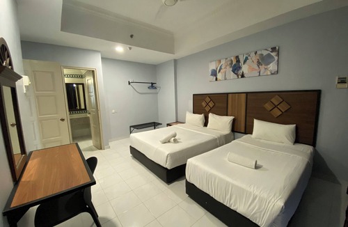 Tanjung Bungah Hotel | Leisure Cove Hotel & Apartments