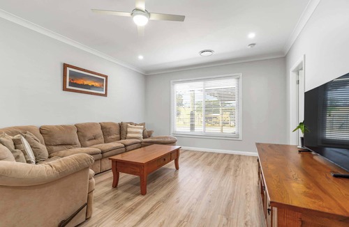 Forest Reefs Apartment | Leisurely Long Swamp Retreat - 3 Bed, 2 Bath