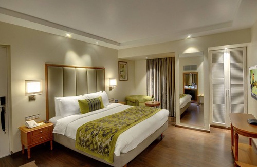 Ahmedabad City Centre Hotel | Lemon Tree Premier The Atrium, Ahmedabad