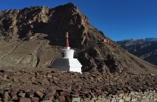 Leh Hotel | LHA-RI-MO Hotel