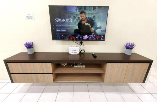 Taman Intan House | Lighthouse Tmn Intan 6pax Water Dispenser Neflix Target