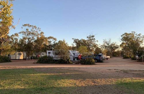 Lightning Ridge Hotel | Lightning Ridge Outback Resort & Caravan Park