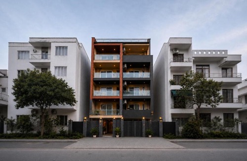 DLF Phase 5 Apartment | Lime Tree Two BHK Service Apartment Golf Course Road Gurgaon