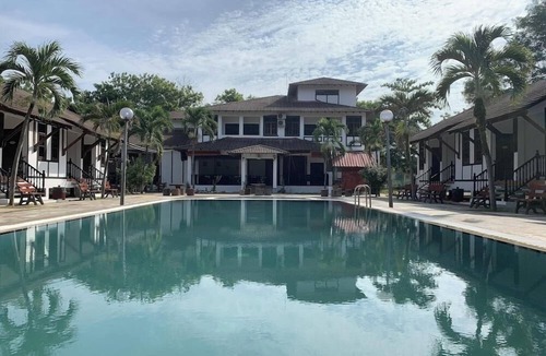 Kampung Sungai Ular Hotel | Lis Na Ree Resort by Moka
