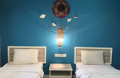 Kampung Sungai Ular Hotel | Lis Na Ree Resort